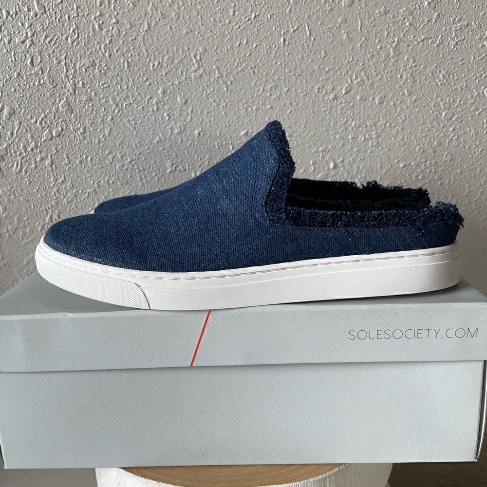 NIB Sole Society DK Blue Boyi Denim Shoes Size 9M and 9.5M